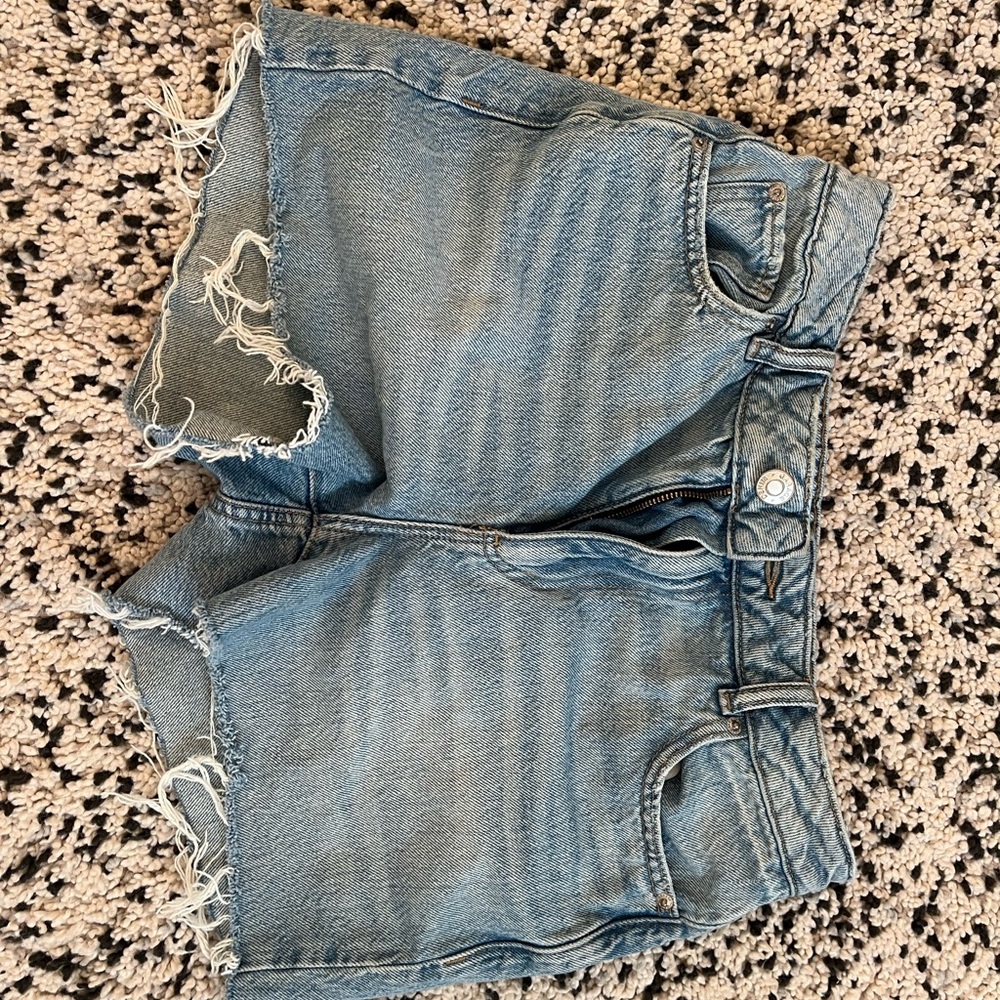 Denim Frayed Hem Women's Shorts - GARAGE